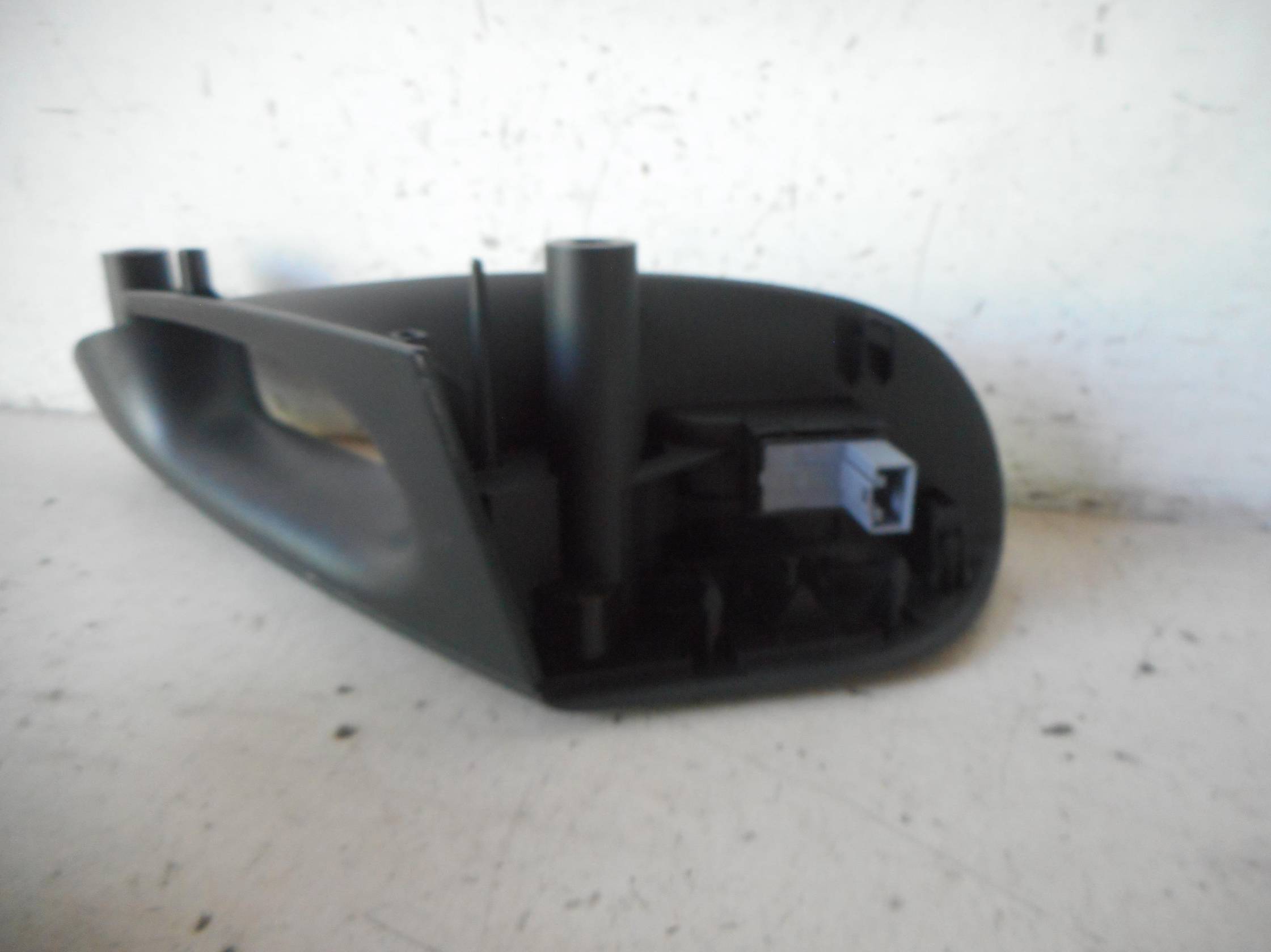 Interruttore alzacristalli porta post. sx.